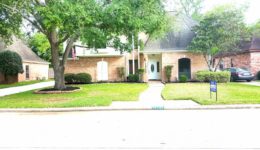 14722 Alderwick Dr, Sugar Land, TX 77498