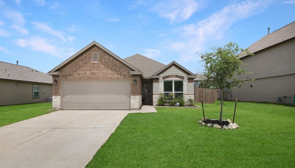 2630 Zephyr Ln, Rosenberg, TX 77471