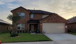 2915 Vales Pt, Fresno, TX 77545