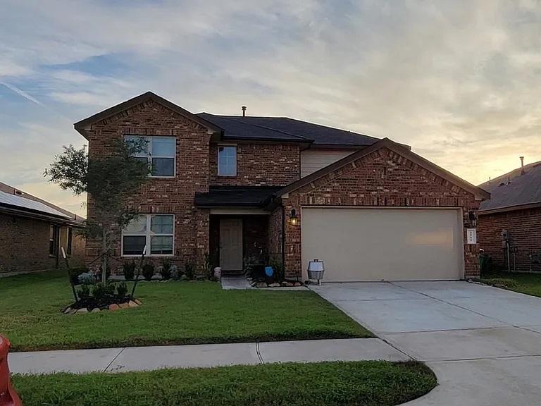 2915 Vales Pt, Fresno, TX 77545